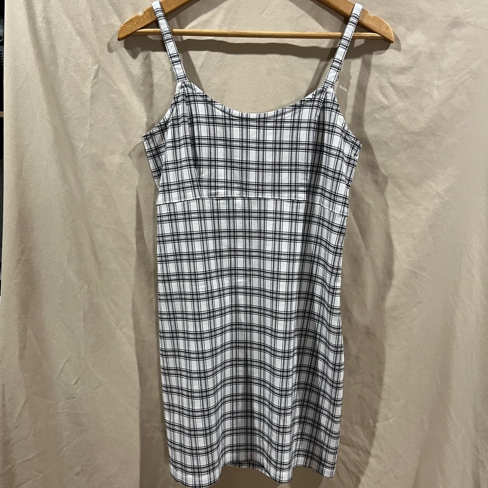 Hollister Large Plaid Stretch Mini Dress – Black & White Checkered with Zipper